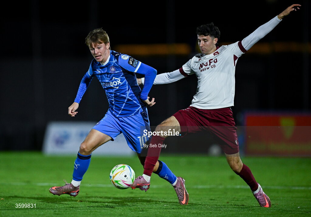 23 October 2026; Conan Noonan of Waterford in action against Ethan O'Brien of Drogheda United during the SSE Airtricity Men's Premier Division match between Waterford and Drogheda United at RSC in Waterford. Photo by Seb Daly/Sportsfile