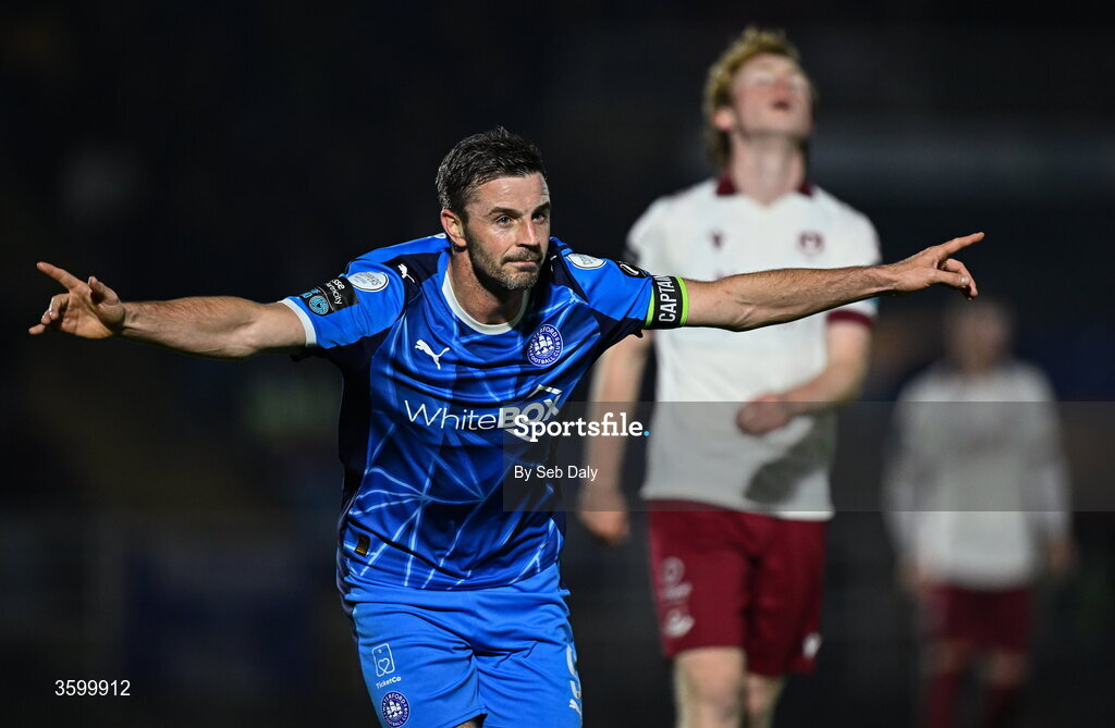 23 October 2026; Pádraig Amond of Waterford celebrates after scoring his side's third goal during the SSE Airtricity Men's Premier Division match between Waterford and Drogheda United at RSC in Waterford. Photo by Seb Daly/Sportsfile
