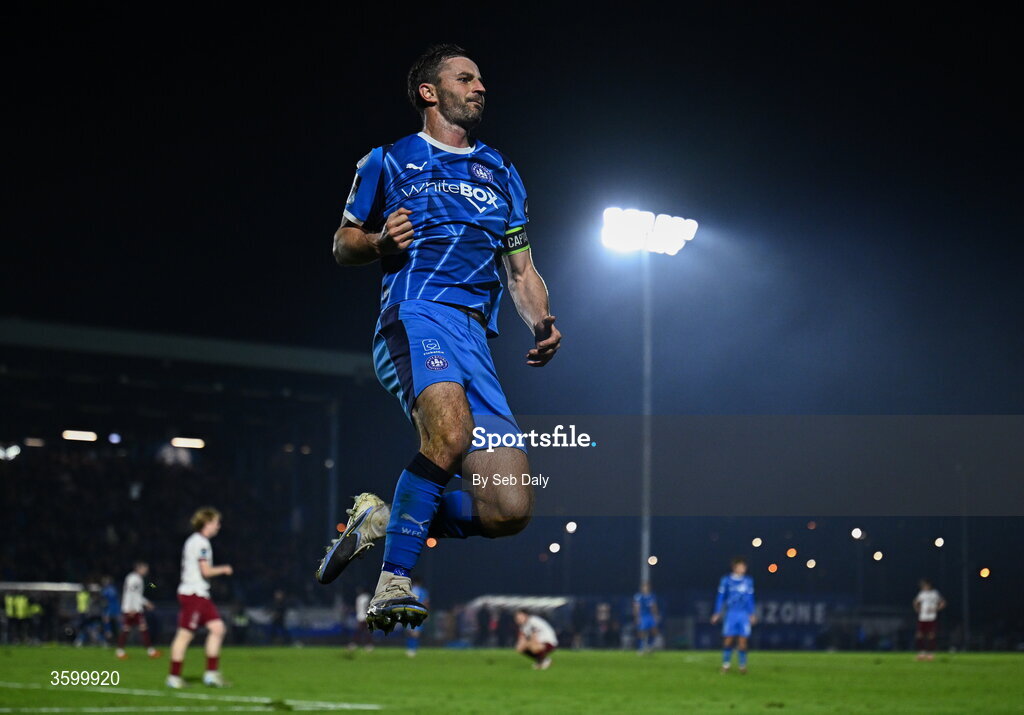 23 October 2026; Pádraig Amond of Waterford celebrates after scoring his side's third goal during the SSE Airtricity Men's Premier Division match between Waterford and Drogheda United at RSC in Waterford. Photo by Seb Daly/Sportsfile