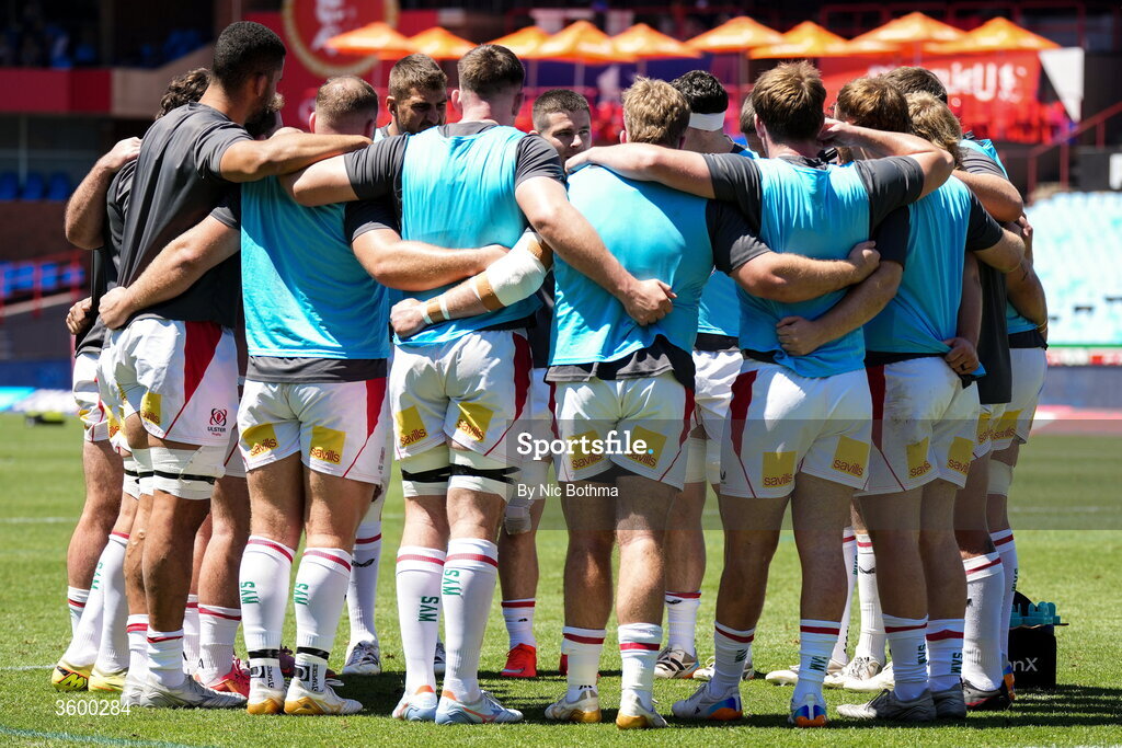 24 October 2026; Players huddle before the United Rugby Championship match between Vodacom Bulls and Ulster at Loftus Versfeld in Pretoria, South Africa. Photo by Nic Bothma/Sportsfile