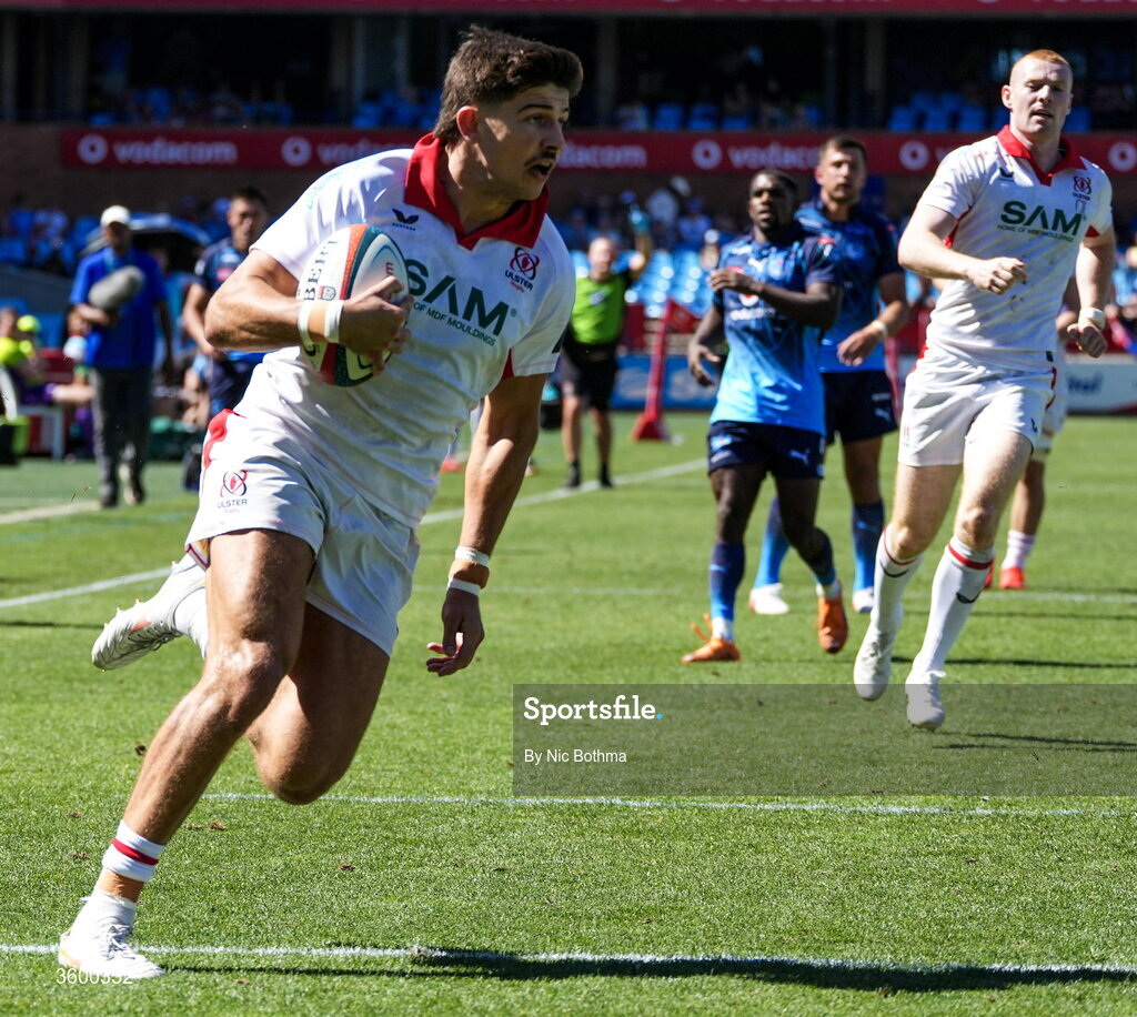 24 October 2026; Chay Mullins of Ulster on his way to scoring a try during the United Rugby Championship match between Vodacom Bulls and Ulster at Loftus Versfeld in Pretoria, South Africa. Photo by Nic Bothma/Sportsfile