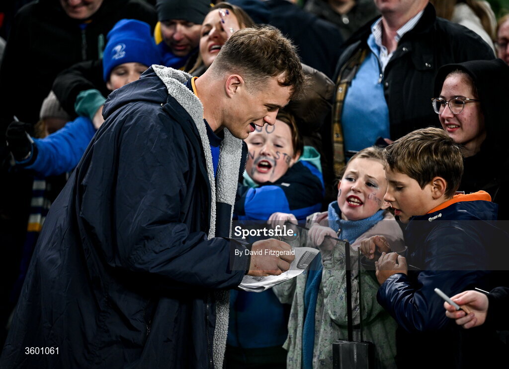 24 October 2026; Josh van der Flier of Leinster signs autographs after the United Rugby Championship match between Leinster and Munster at the Aviva Stadium in Dublin. Photo by David Fitzgerald/Sportsfile