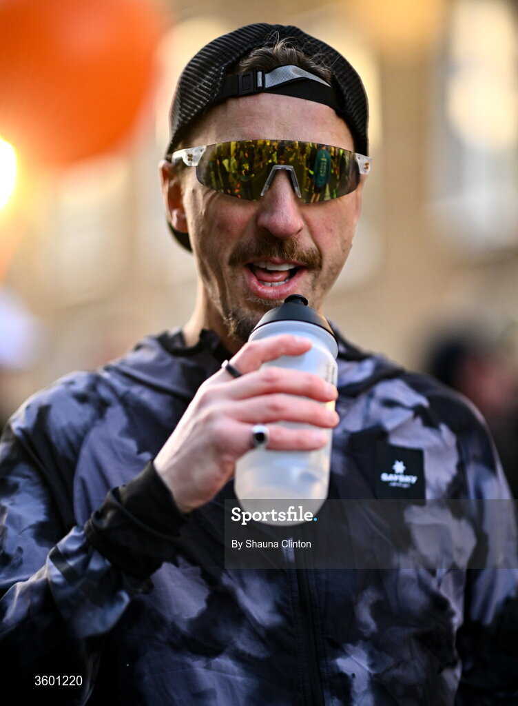 25 October 2026; Participants before the 2026 Irish Life Dublin Marathon, as thousands of runners took to the streets of Dublin for the 45th running of the event. Photo by Shauna Clinton/Sportsfile