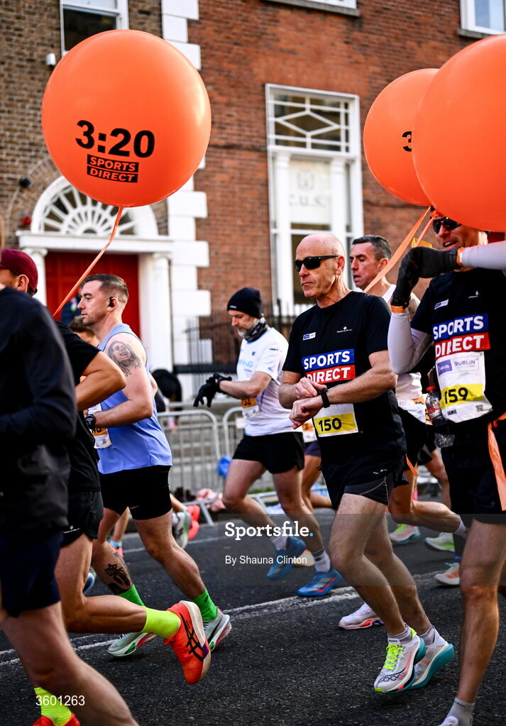 25 October 2026; Participants during the 2026 Irish Life Dublin Marathon, as thousands of runners took to the streets of Dublin for the 45th running of the event. Photo by Shauna Clinton/Sportsfile