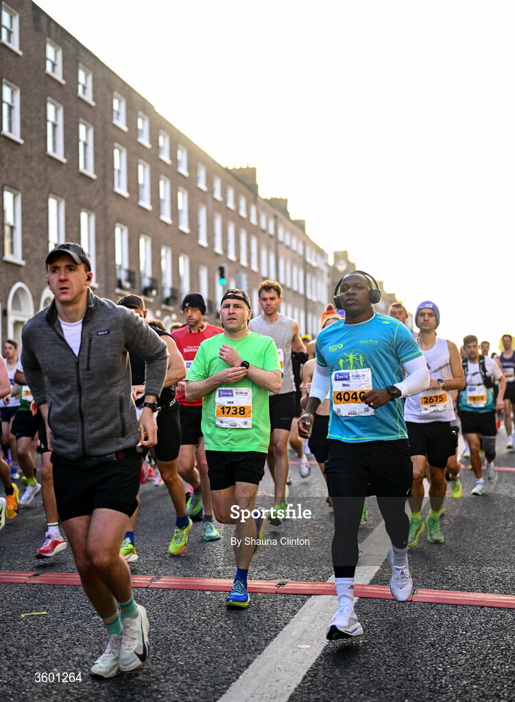 25 October 2026; Participants during the 2026 Irish Life Dublin Marathon, as thousands of runners took to the streets of Dublin for the 45th running of the event. Photo by Shauna Clinton/Sportsfile
