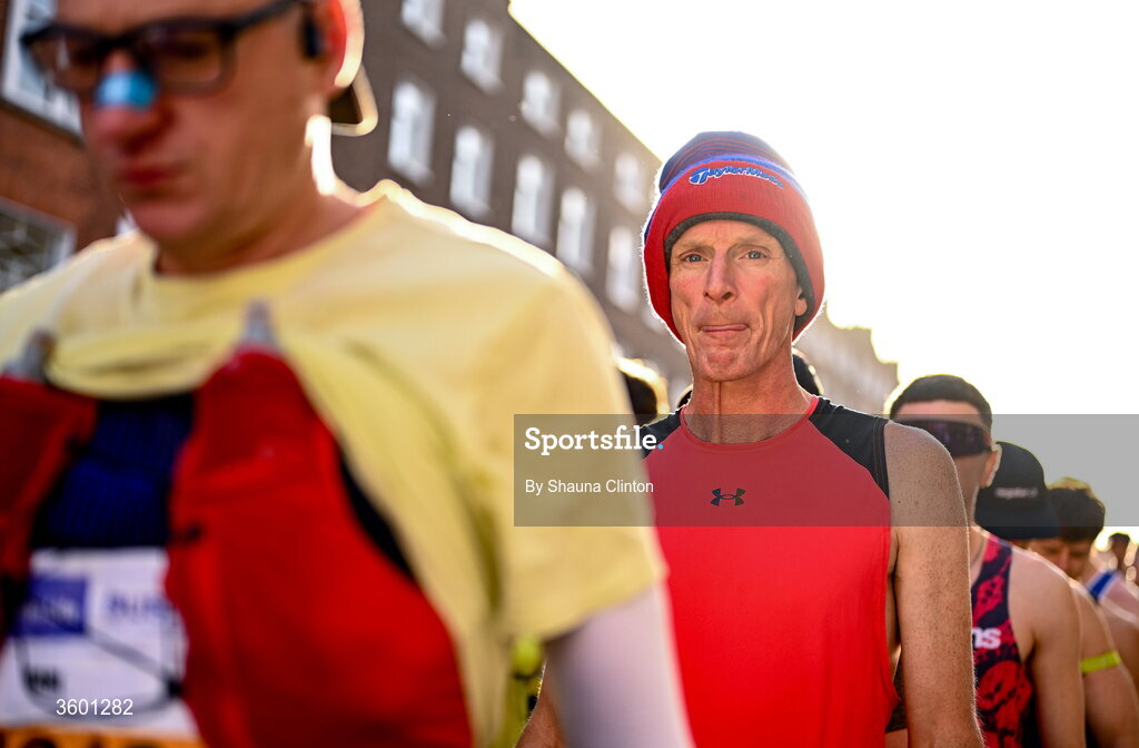 25 October 2026; Participants during the 2026 Irish Life Dublin Marathon, as thousands of runners took to the streets of Dublin for the 45th running of the event. Photo by Shauna Clinton/Sportsfile