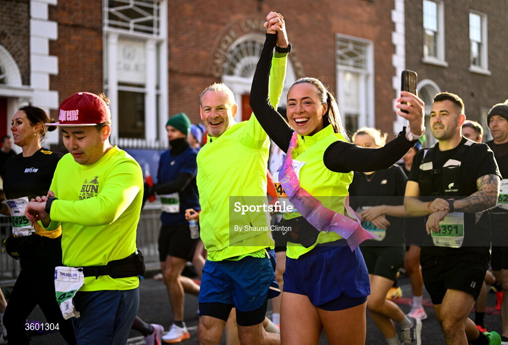 25 October 2026; Participants during the 2026 Irish Life Dublin Marathon, as thousands of runners took to the streets of Dublin for the 45th running of the event. Photo by Shauna Clinton/Sportsfile