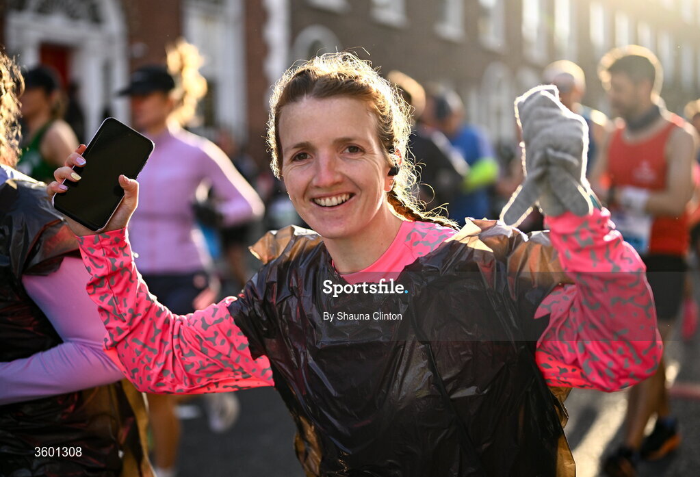 25 October 2026; Participants during the 2026 Irish Life Dublin Marathon, as thousands of runners took to the streets of Dublin for the 45th running of the event. Photo by Shauna Clinton/Sportsfile