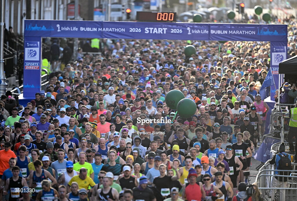 25 October 2026; Participants during the 2026 Irish Life Dublin Marathon, as thousands of runners took to the streets of Dublin for the 45th running of the event. Photo by Sam Barnes/Sportsfile