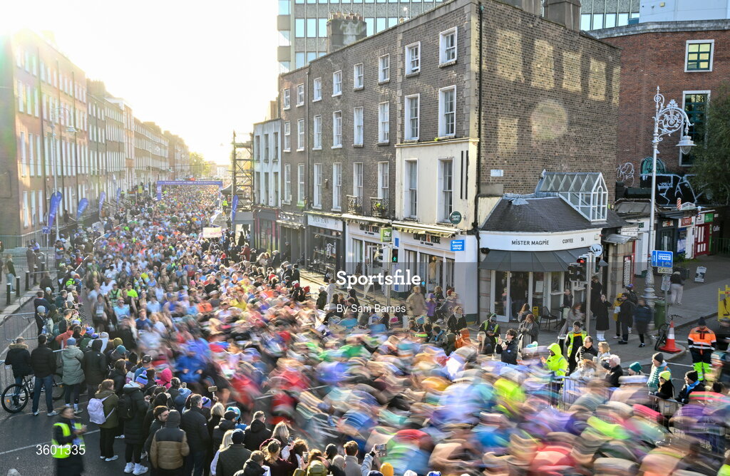 25 October 2026; Participants during the 2026 Irish Life Dublin Marathon, as thousands of runners took to the streets of Dublin for the 45th running of the event. Photo by Sam Barnes/Sportsfile