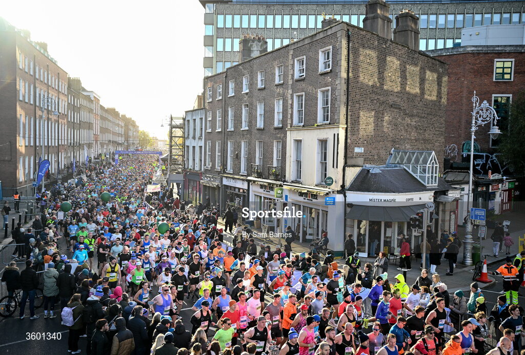 25 October 2026; Participants during the 2026 Irish Life Dublin Marathon, as thousands of runners took to the streets of Dublin for the 45th running of the event. Photo by Sam Barnes/Sportsfile