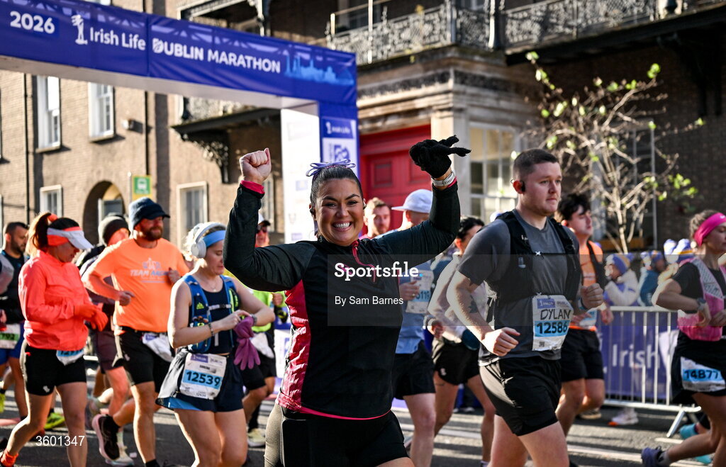 25 October 2026; Participants during the 2026 Irish Life Dublin Marathon, as thousands of runners took to the streets of Dublin for the 45th running of the event. Photo by Sam Barnes/Sportsfile