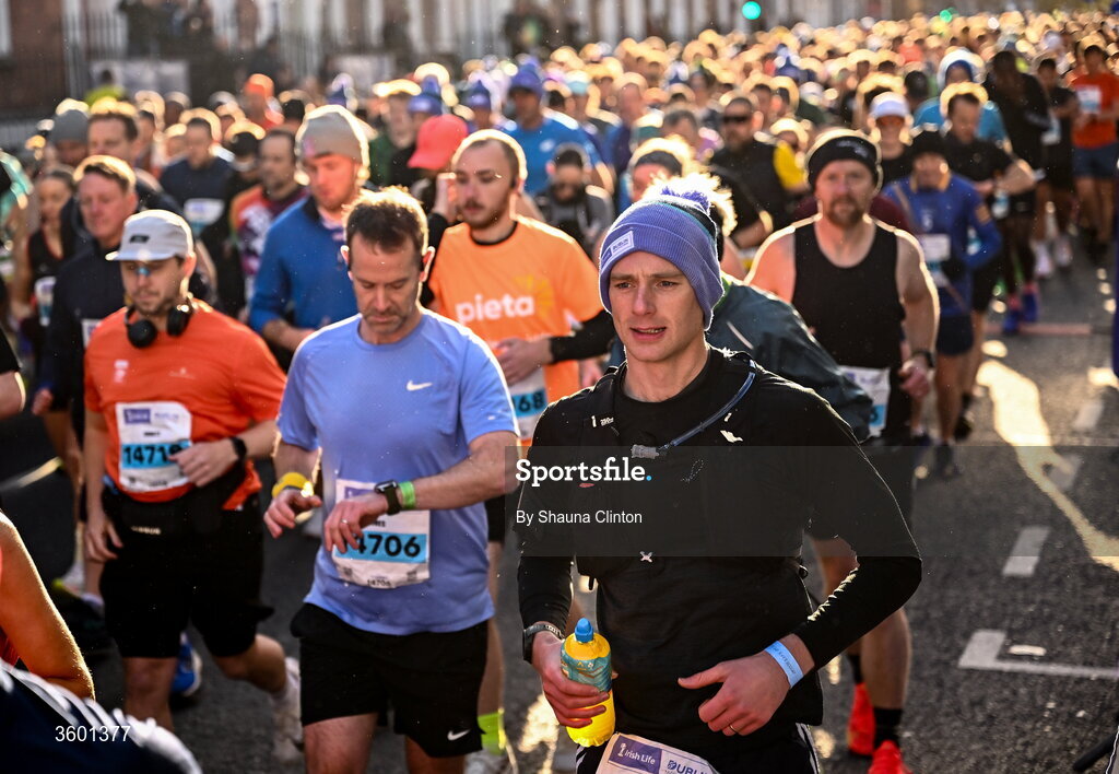25 October 2026; Participants during the 2026 Irish Life Dublin Marathon, as thousands of runners took to the streets of Dublin for the 45th running of the event. Photo by Shauna Clinton/Sportsfile