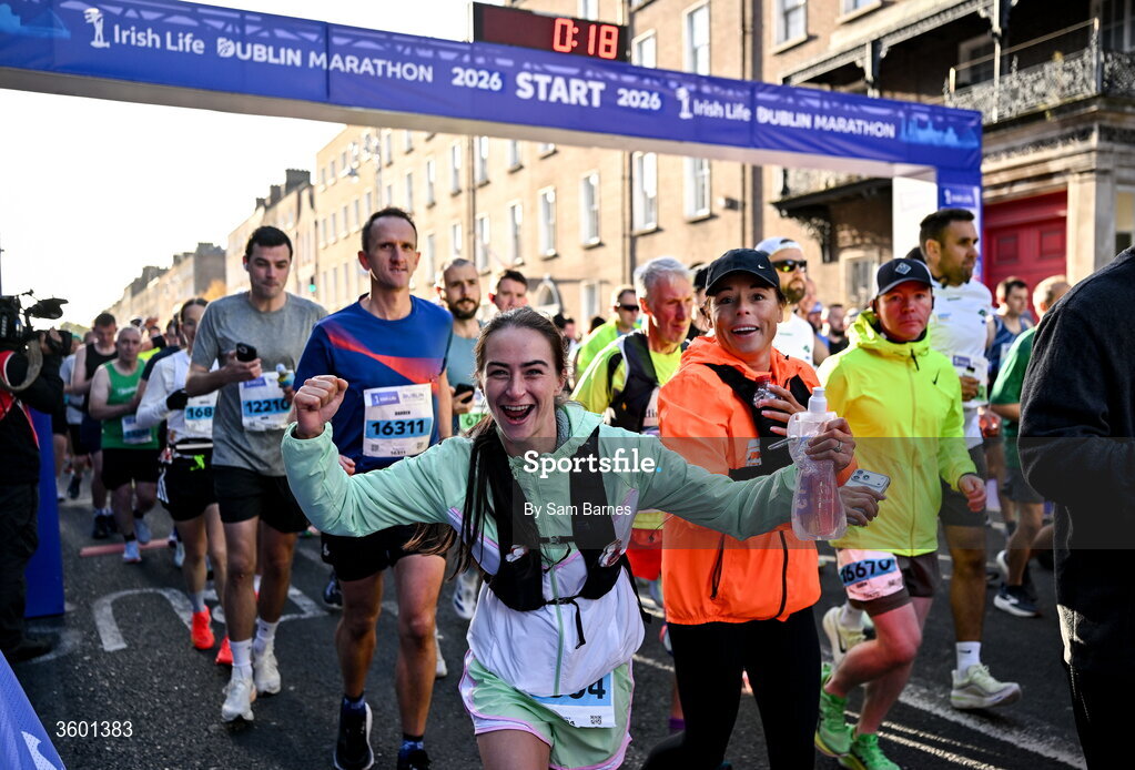25 October 2026; Participants during the 2026 Irish Life Dublin Marathon, as thousands of runners took to the streets of Dublin for the 45th running of the event. Photo by Sam Barnes/Sportsfile
