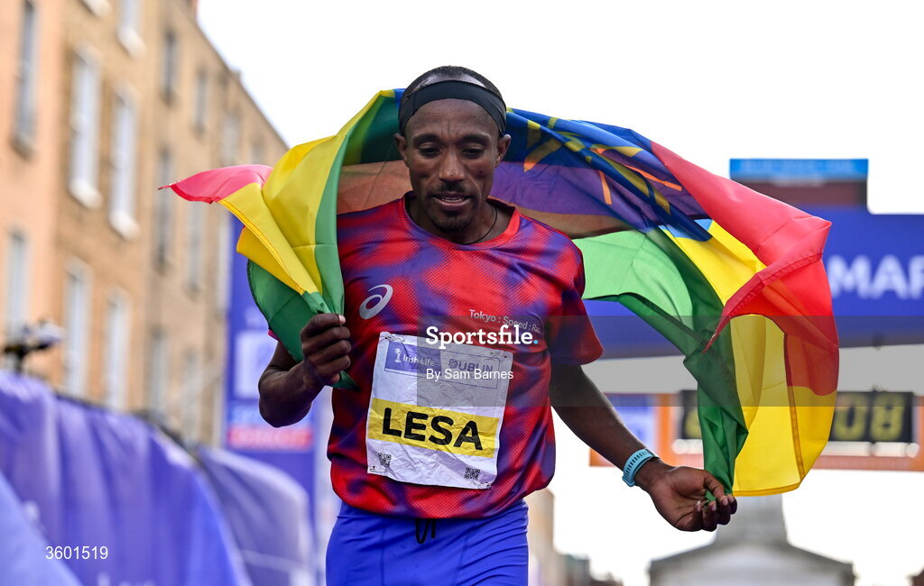 25 October 2026; Abay Alemu Lesa of Ethiopia after winning the 2026 Irish Life Dublin Marathon, as thousands of runners took to the streets of Dublin for the 45th running of the event. Photo by Sam Barnes/Sportsfile