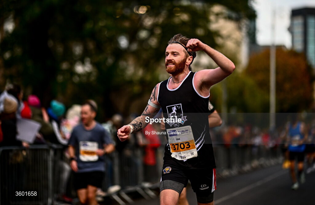 25 October 2026; Evan James White of Donoughmore AC, Cork, during the 2026 Irish Life Dublin Marathon, as thousands of runners took to the streets of Dublin for the 45th running of the event. Photo by Shauna Clinton/Sportsfile