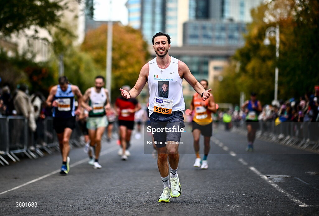 25 October 2026; Adam Craig during the 2026 Irish Life Dublin Marathon, as thousands of runners took to the streets of Dublin for the 45th running of the event. Photo by Shauna Clinton/Sportsfile