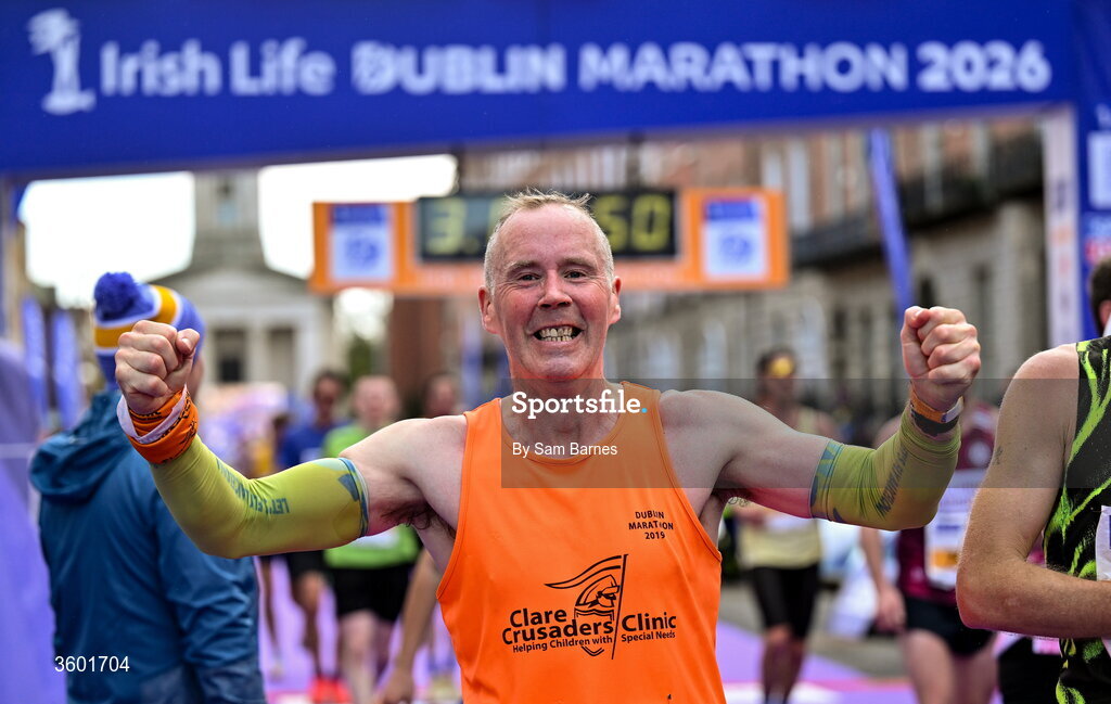 25 October 2026; John O' Gorman of Kilmurray/Ibrick/NClare AC, Clare, during the 2026 Irish Life Dublin Marathon, as thousands of runners took to the streets of Dublin for the 45th running of the event. Photo by Sam Barnes/Sportsfile