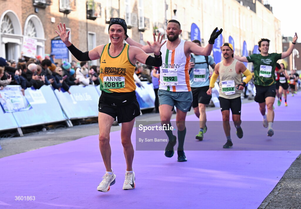25 October 2026; Anne Linton of Brothers Pearse AC, Dublin, during the 2026 Irish Life Dublin Marathon, as thousands of runners took to the streets of Dublin for the 45th running of the event. Photo by Sam Barnes/Sportsfile