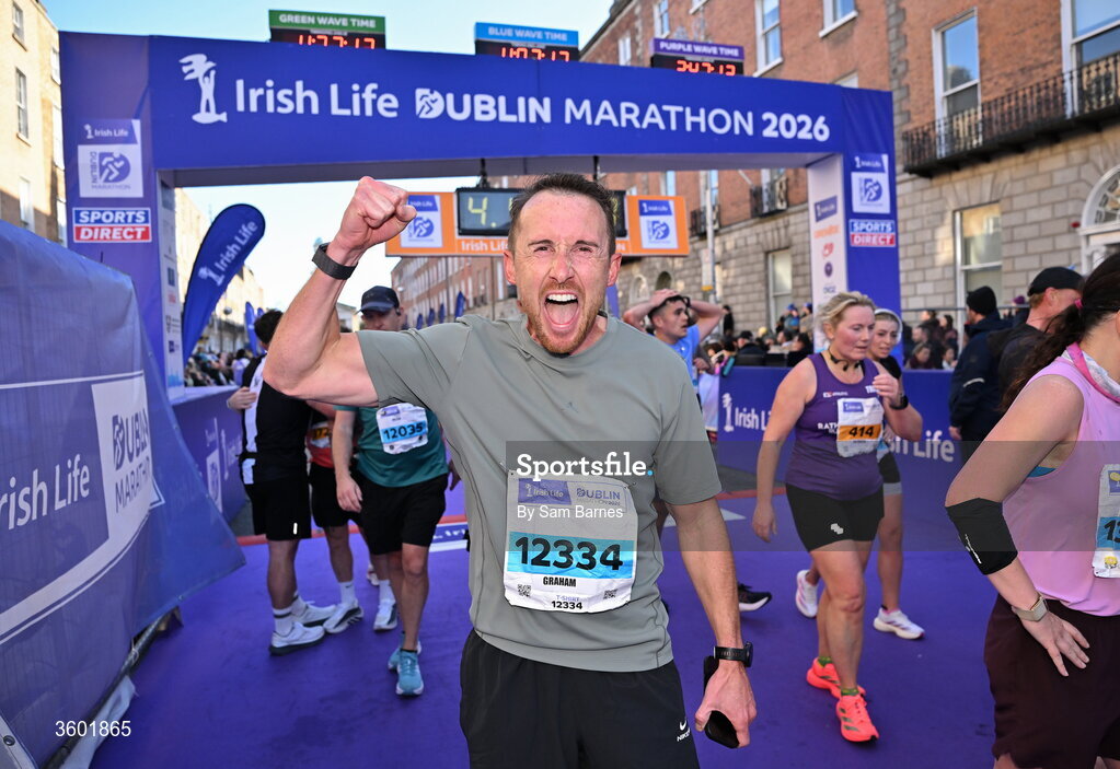 25 October 2026; St Patrick's Athletic head of performance Graham Byrne celebrates after the 2026 Irish Life Dublin Marathon, as thousands of runners took to the streets of Dublin for the 45th running of the event. Photo by Sam Barnes/Sportsfile