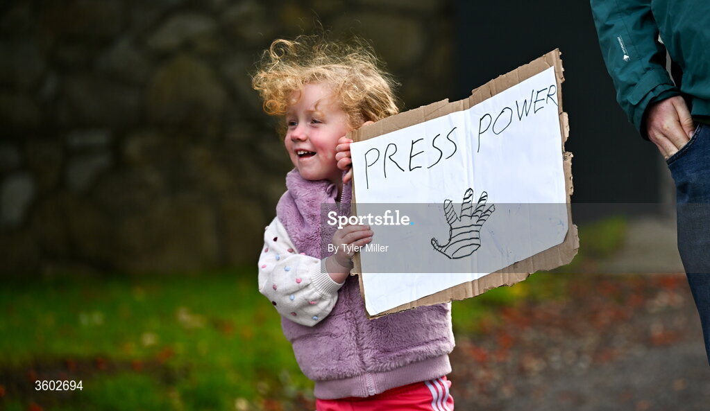 25 October 2026; A young Supporter during the 2026 Irish Life Dublin Marathon, as thousands of runners took to the streets of Dublin for the 45th running of the event. Photo by Tyler Miller/Sportsfile