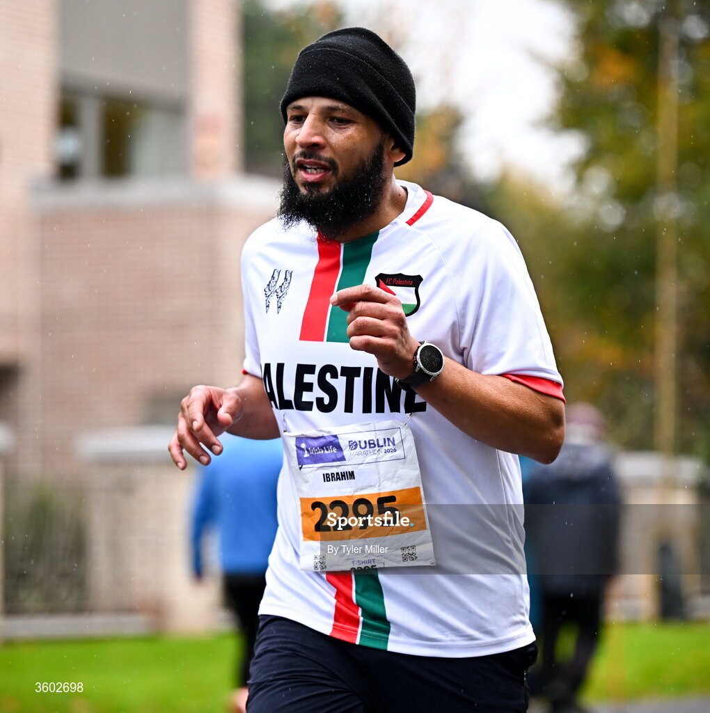 25 October 2026; Ibrahim Haloma during the 2026 Irish Life Dublin Marathon, as thousands of runners took to the streets of Dublin for the 45th running of the event. Photo by Tyler Miller/Sportsfile
