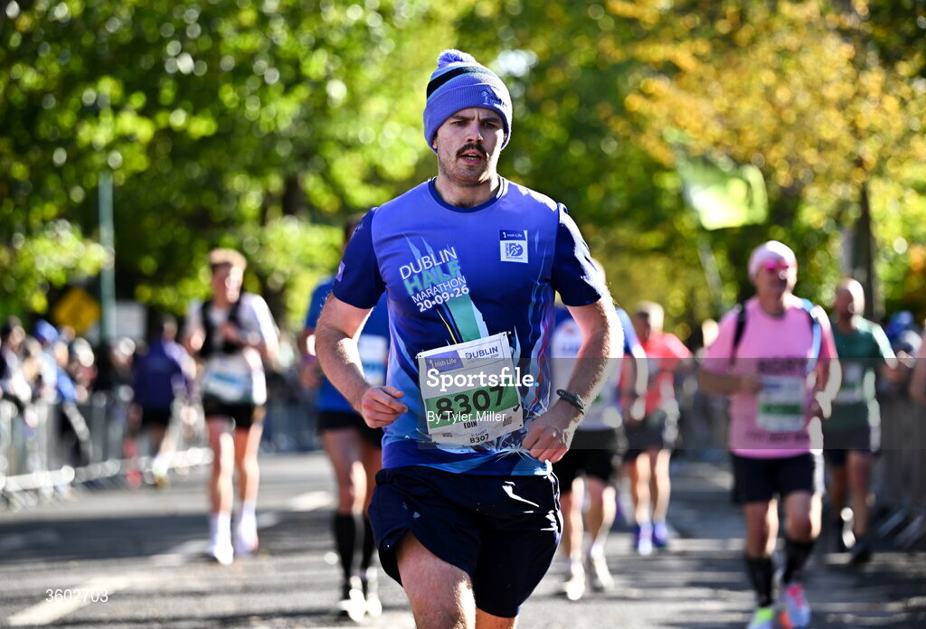 25 October 2026; Eoin Moran during the 2026 Irish Life Dublin Marathon, as thousands of runners took to the streets of Dublin for the 45th running of the event. Photo by Tyler Miller/Sportsfile