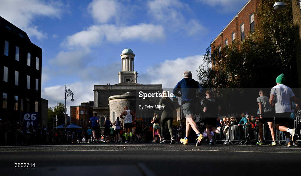 25 October 2026; Supporters make their way to the finish line as St Stephen's - Pepper Canister Church is seen during the 2026 Irish Life Dublin Marathon. Photo by Tyler Miller/Sportsfile