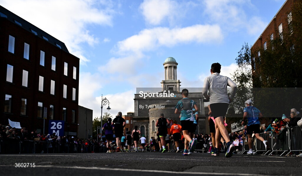 25 October 2026; Participants during the 2026 Irish Life Dublin Marathon, as thousands of runners took to the streets of Dublin for the 45th running of the event. Photo by Tyler Miller/Sportsfile