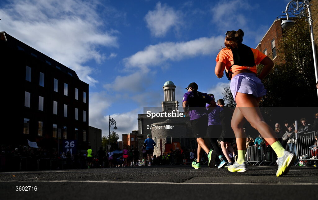 25 October 2026; Supporters make their way to the finish line as St Stephen's - Pepper Canister Church is seen during the 2026 Irish Life Dublin Marathon. Photo by Tyler Miller/Sportsfile