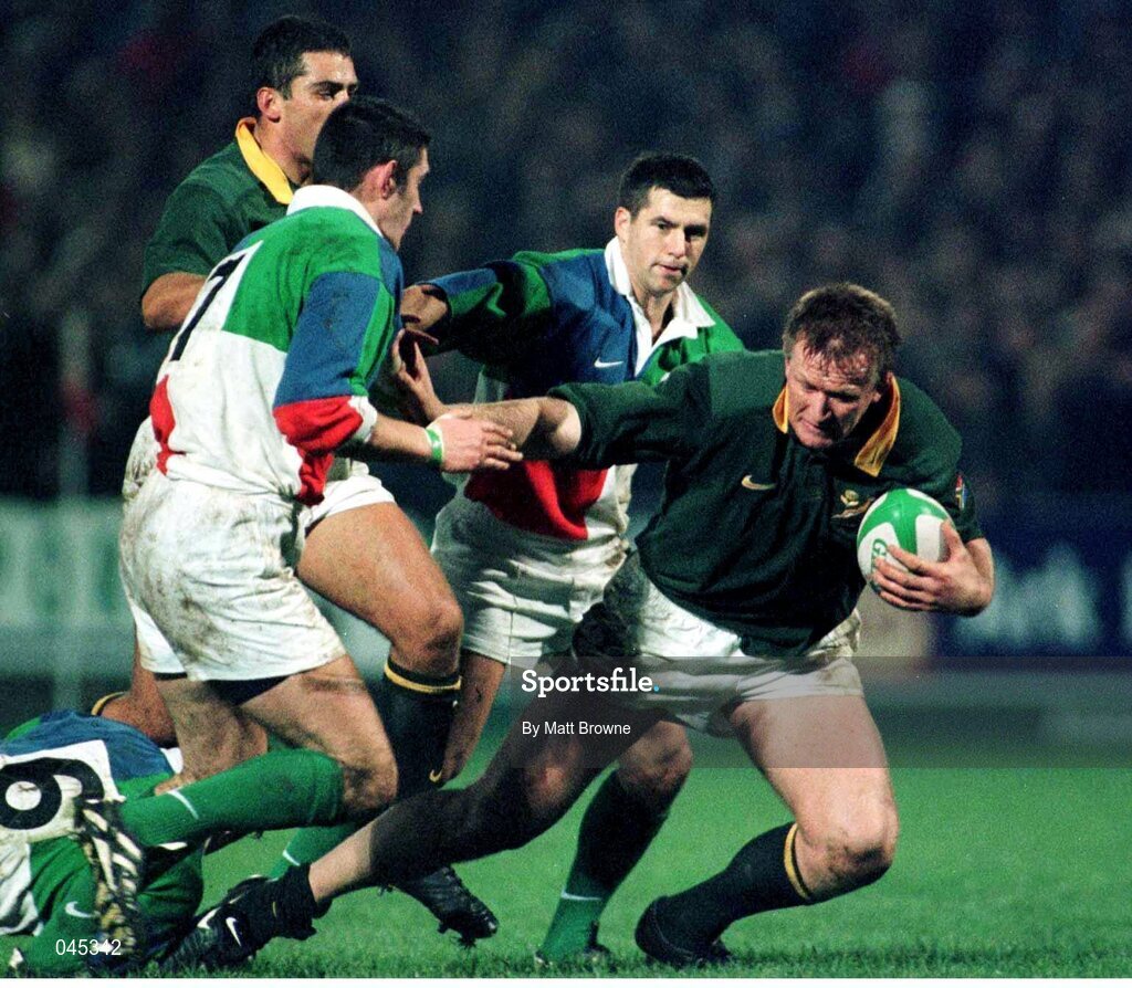 24 November 1998; Andre Venter, South Africa, is tackled by Eddie Halvey, Combined Provinces. Rugby fiendly, Combined Provinces v South Africa, Musgrave Park, Cork. Picture credit: Matt Browne / SPORTSFILE