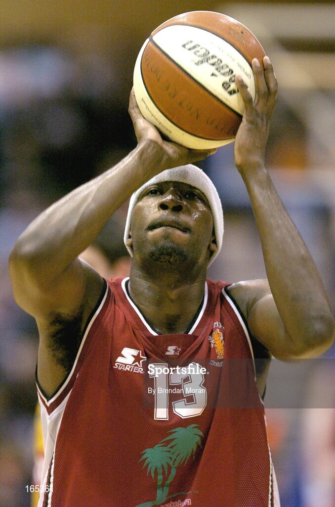30 January 2005; Roy Smallwood, Abrakebabra Tigers, Tralee. National Cup, Senior Men's Final, Abrakebabra Tigers, Tralee v Roma St Vincent's, ESB Arena, Tallaght, Dublin. Picture credit; Brendan Moran / SPORTSFILE