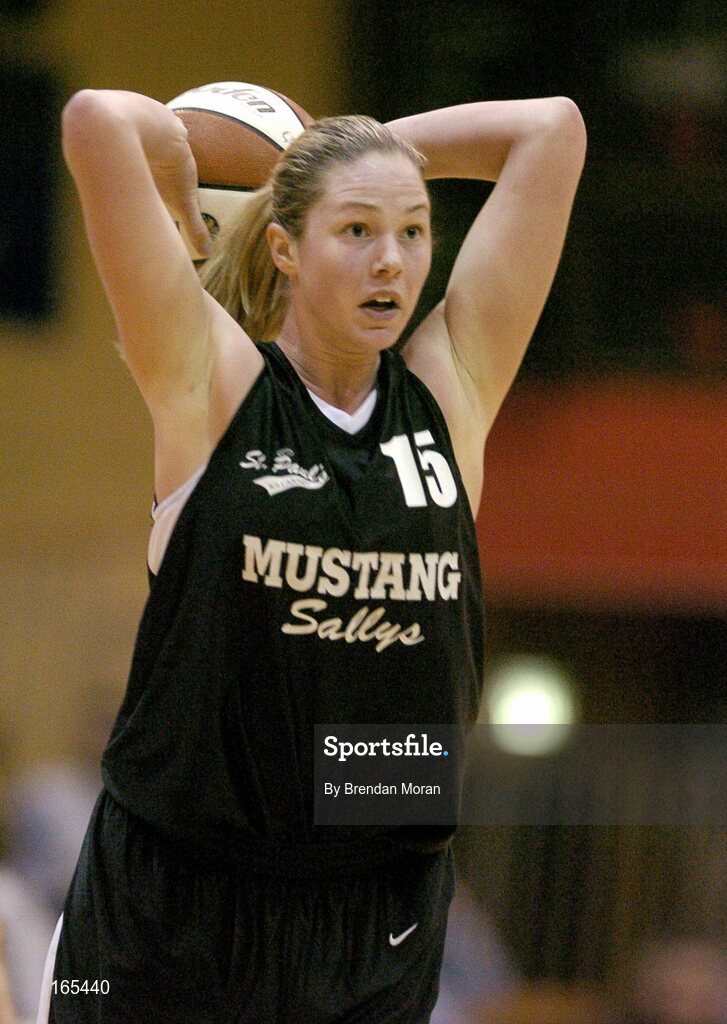 28 January 2005; Carrie Walker, Mustang Sally's St. Paul's. National Cup, Senior Women's Semi-Final, Mustang Sally's St. Paul's, Killarney v Dart Killester, ESB Arena, Tallaght, Dublin. Picture credit; Brendan Moran / SPORTSFILE