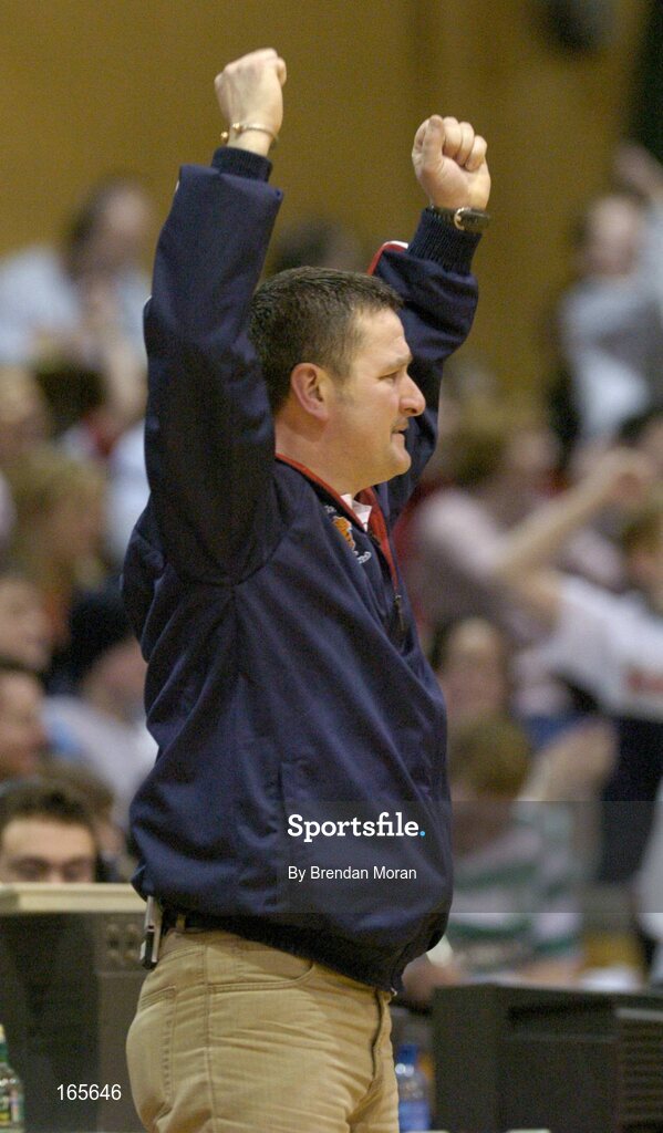 29 January 2005; Joe Quirke, assistant coach, Abrakebabra Tigers, Tralee. National Cup, Senior Men's Semi-Final, Mardyke UCC Demons v Abrakebabra Tigers, Tralee, ESB Arena, Tallaght, Dublin. Picture credit; Brendan Moran / SPORTSFILE