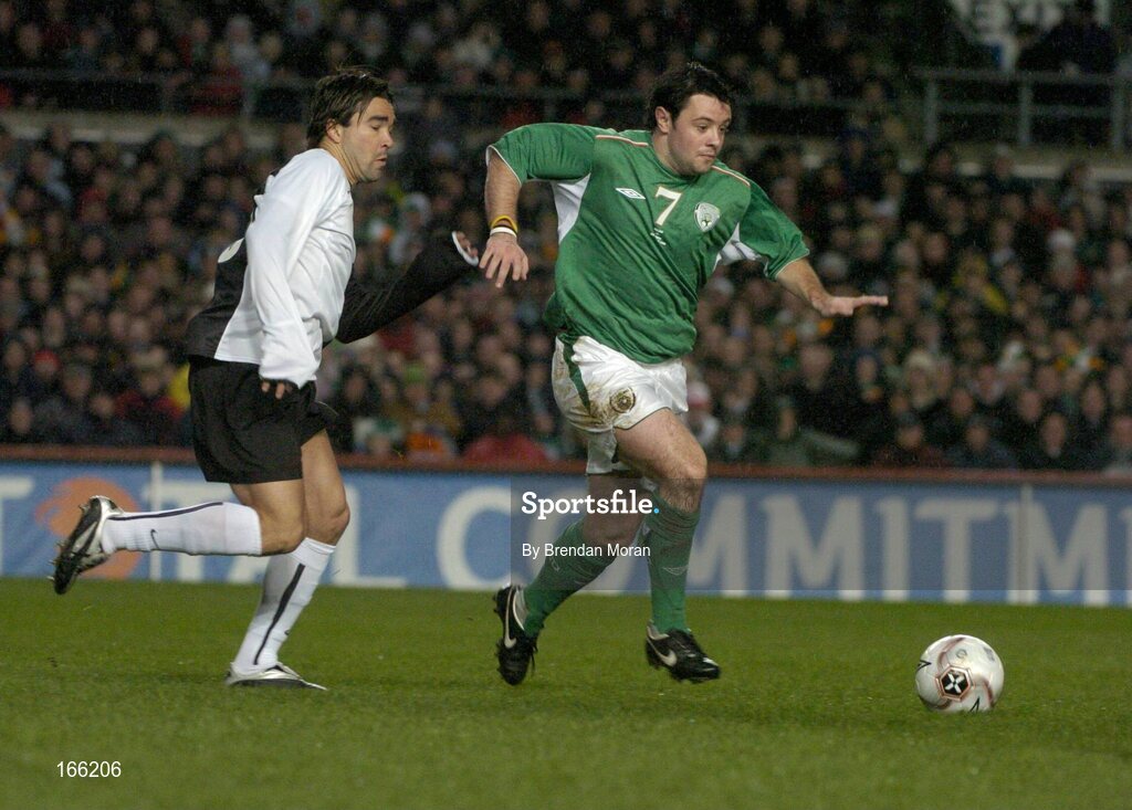 9 February 2005; Andy Reid, Republic of Ireland, in action against Deco, Portugal. International Friendly, Republic of Ireland v Portugal, Lansdowne Road, Dublin. Picture credit; Brendan Moran / SPORTSFILE