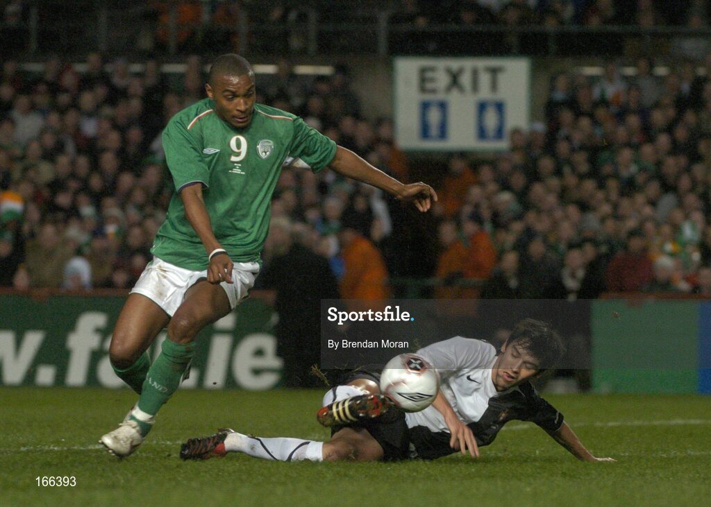 9 February 2005; Clinton Morrison, Republic of Ireland, in action against Paulo Ferriera, Portugal. International Friendly, Republic of Ireland v Portugal, Lansdowne Road, Dublin. Picture credit; Brendan Moran / SPORTSFILE