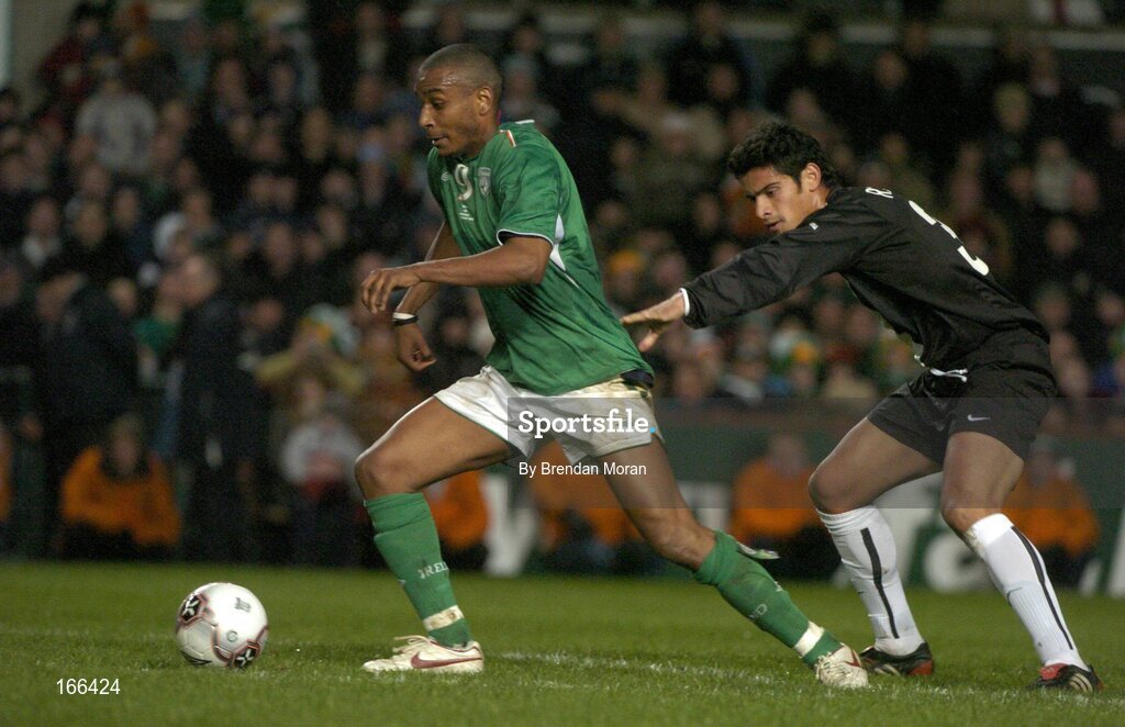 9 February 2005; Clinton Morrison, Republic of Ireland, in action against Rocardo Costa, Portugal. International Friendly, Republic of Ireland v Portugal, Lansdowne Road, Dublin. Picture credit; Brendan Moran / SPORTSFILE