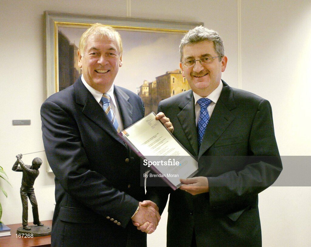 21 February 2005; AIB, one of the partners in Ireland's successful bid to bring the Ryder Cup to Ireland in 2006, has strengthened its Ryder Cup links by signing Christy O'Connor Jnr to be their Ryder Cup ambassador up to and including the event in September 2006. At the signing of a contract in relation to his role as AIB Ambassador for Ryder Cup 2006 is Christy with Billy Andrews of AIB. AIB Bankcentre, Ballsbridge, Dublin. Picture credit; Brendan Moran / SPORTSFILE