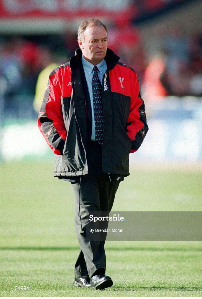 20 February 1999; Wales rugby coach Graham Henry. Five Nations Rugby Championship, Ireland v Wales, Wembley Stadium, London, England. Picture credit: Brendan Moran / SPORTSFILE
