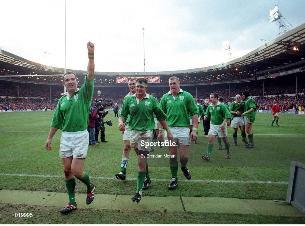 20 February 1999; Ireland 's Conor O'Shea leads the Irish team off the pitch after victory over Wales at the final whistle. Five Nations Rugby Championship, Ireland v Wales, Wembley Stadium, London, England. Picture credit: Brendan Moran / SPORTSFILE