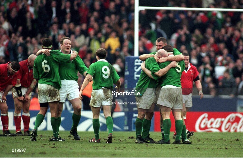 20 February 1999; Dion O'Cuinneagain, Mick Galwey, Conor McGuinness, Jeremy Davidson, Keith Wood and Paul Wallace celebrate Ireland's victory. Five Nations Rugby Championship, Ireland v Wales, Wembley Stadium, London, England. Picture credit: Brendan Moran / SPORTSFILE