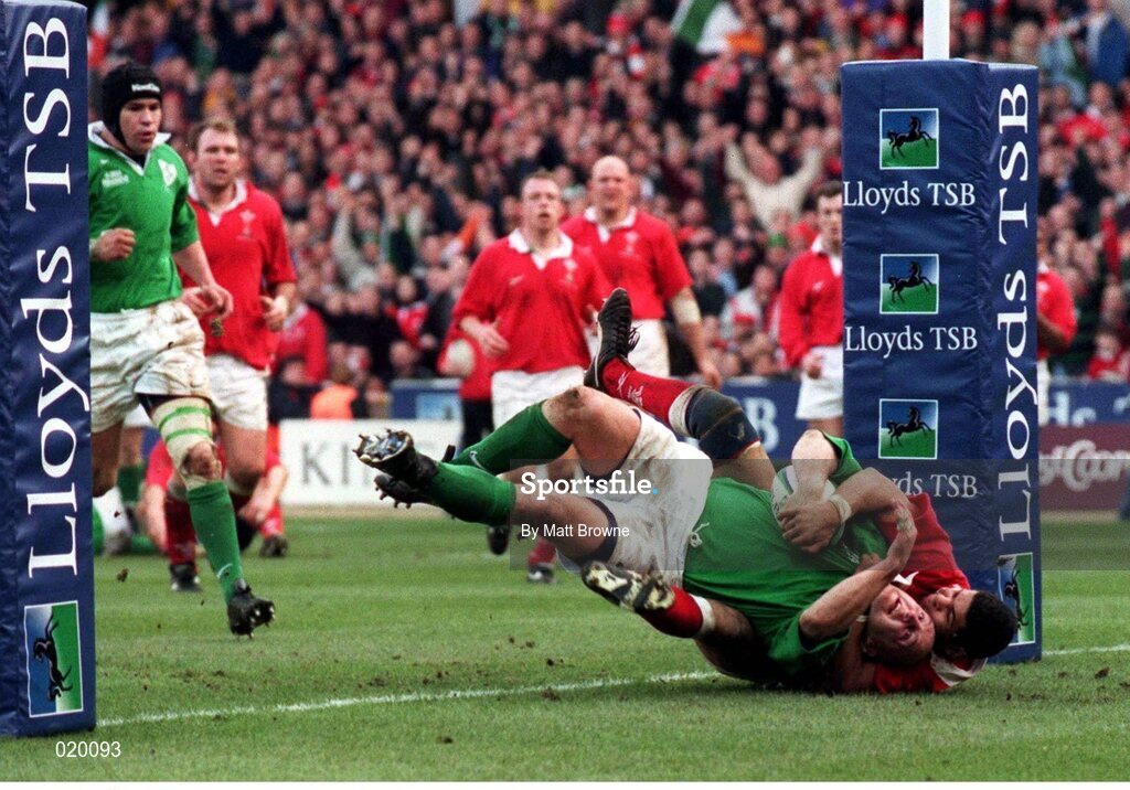 20 February 1999; Keith Wood, Ireland, goes over for a try. Five Nations Rugby Championship, Ireland v Wales, Wembley Stadium, London, England. Picture credit: Matt Browne / SPORTSFILE