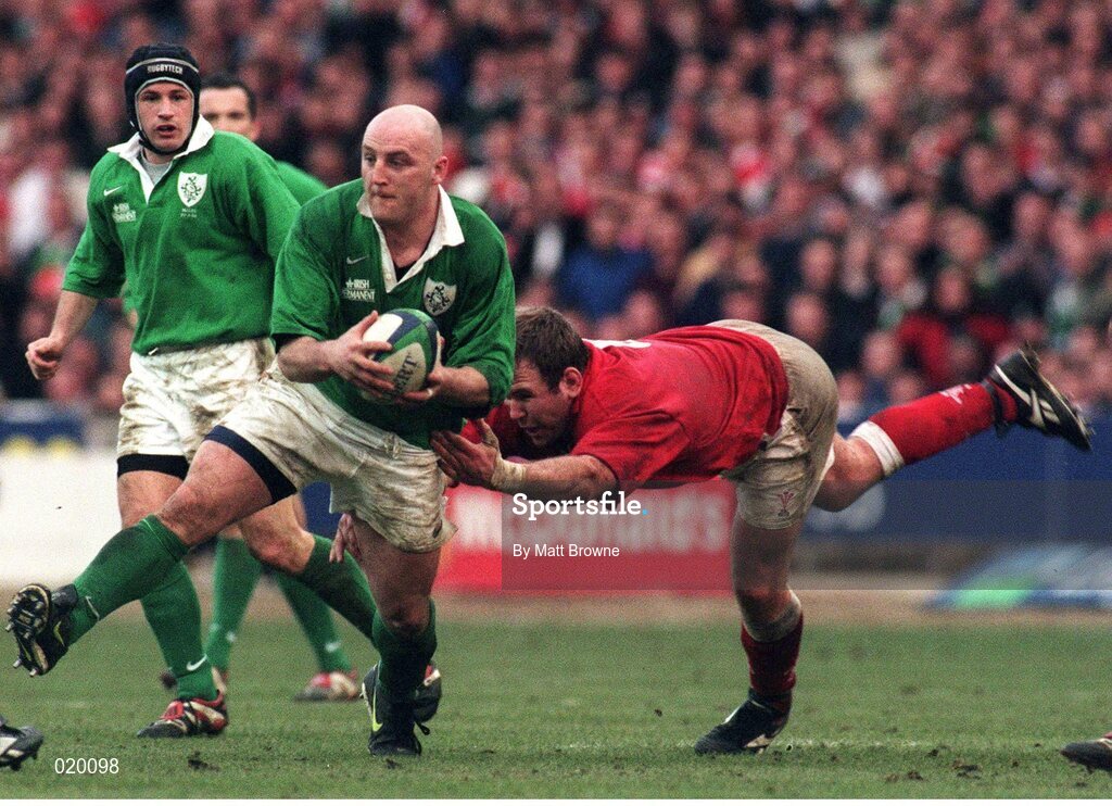 20 February 1999; Keith Wood, Ireland, in action against Scott Quinnell, Wales. Five Nations Rugby Championship, Ireland v Wales, Wembley Stadium, London, England. Picture credit: Matt Browne / SPORTSFILE