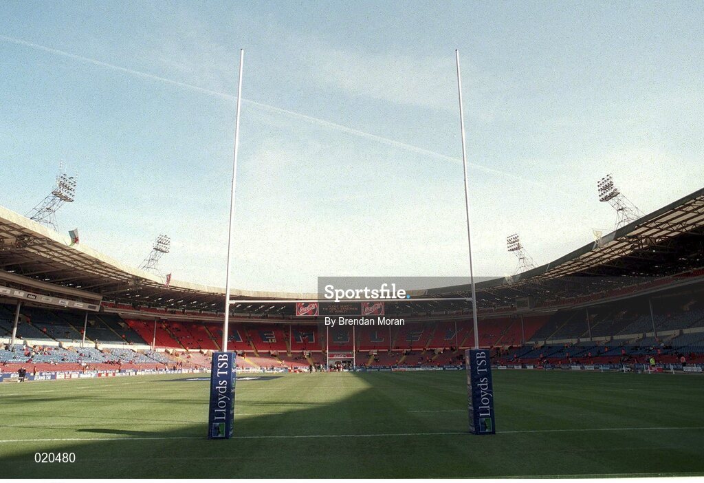 20 February 1999; Wembley Stadium. Five Nations Rugby Championship, Ireland v Wales, Wembley Stadium, London, England. Picture credit: Brendan Moran / SPORTSFILE