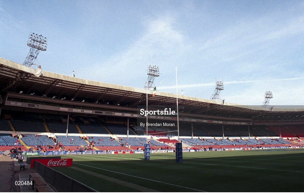20 February 1999; Wembley Stadium. Five Nations Rugby Championship, Ireland v Wales, Wembley Stadium, London, England. Picture credit: Brendan Moran / SPORTSFILE