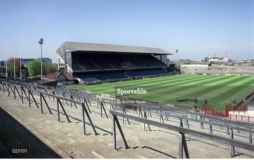 28 April 1999; Lansdowne Road Stadium, Dublin. Picture credit: Brendan Moran / SPORTSFILE