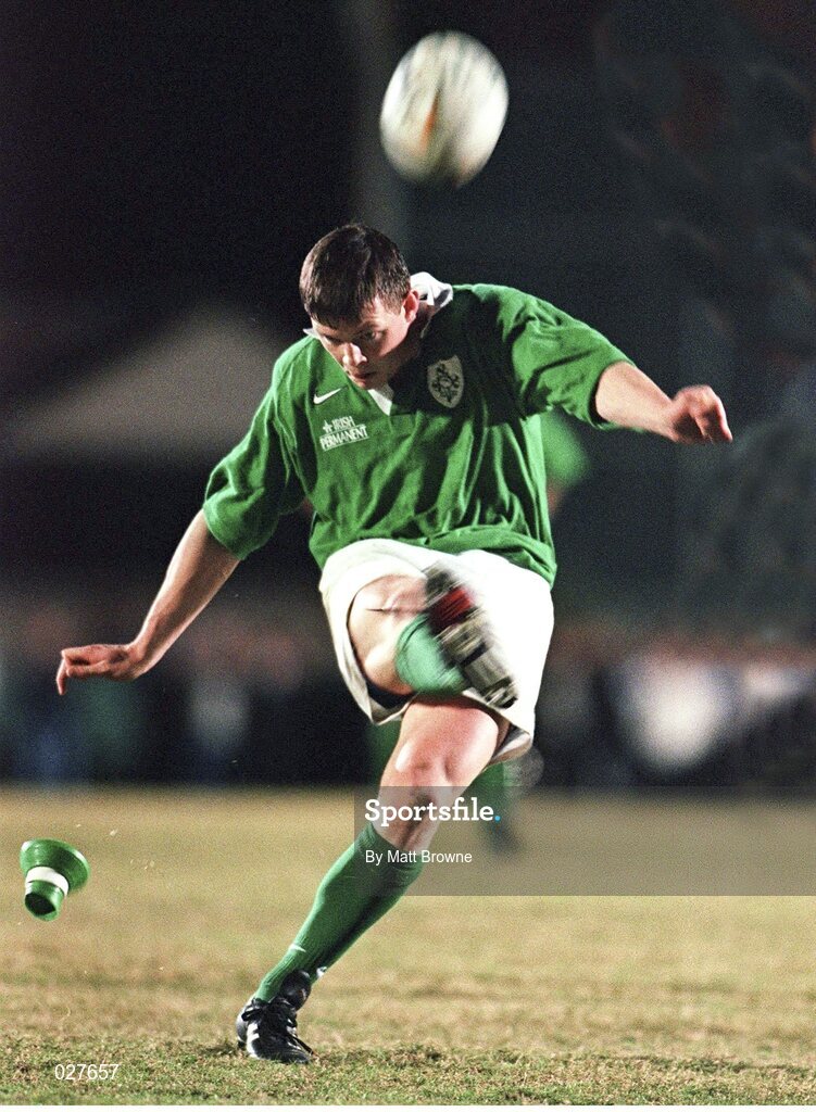 31 May 1999; Brian O'Driscoll, Ireland, in action against Julian Moreton, New South Wales Country. 1999 Australia Tour, New South Wales Country Cockatoos v Ireland, Woy Woy Oval, New South Wales, Australia. Picture credit: Matt Browne / SPORTSFILE