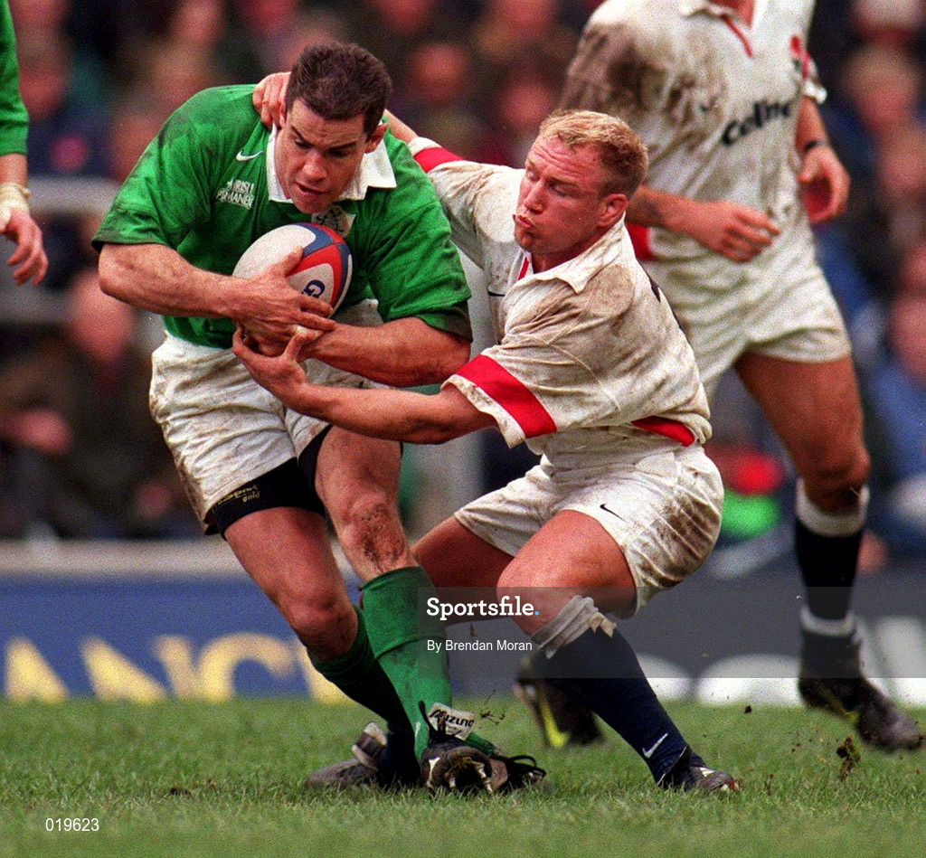 4 April 1998; Andy Ward of Ireland is tackled by Neil Back of England during the Five Nations Rugby Championship match between England and Ireland at Twickenham Stadium in London, England. Photo by Brendan Moran/Sportsfile