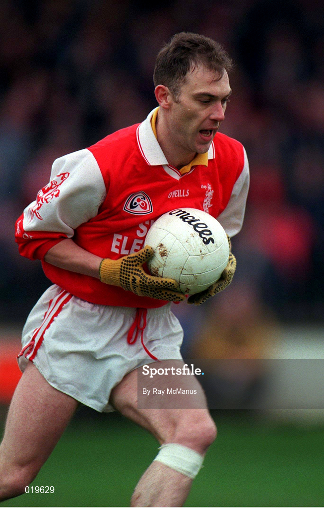 31 January 1999; Anthony Keating of Éire Og during the AIB Leinster Club Football Championship Final 2nd Replay match between Éire Og and Kilmacud Crokes at St. Conleth's Park, Newbridge, Kildare. Photo by Ray McManus/Sportsfile
