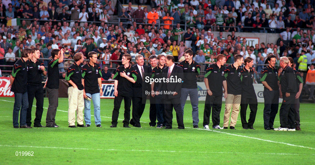 20 August 1997; Members of the Republic of Ireland Under 20 team and manager Brian Kerr, who came third in the World Cup Finals in Malaysia, are presented to the crowd at half-time of the FIFA World Cup 1998 Group 8 Qualifier between Republic of Ireland and Lithuania at Lansdowne Road in Dublin. Photo by David Maher/Sportsfile